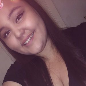 Meet your Posher, Selena